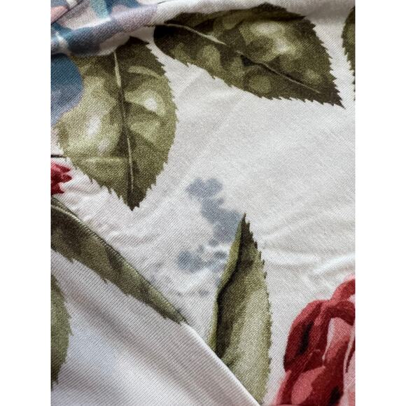 Posh Peanut OG Hydrangea Long Sleeve with Joggers Bamboo Pajama Set 2XL - Picture 6 of 11